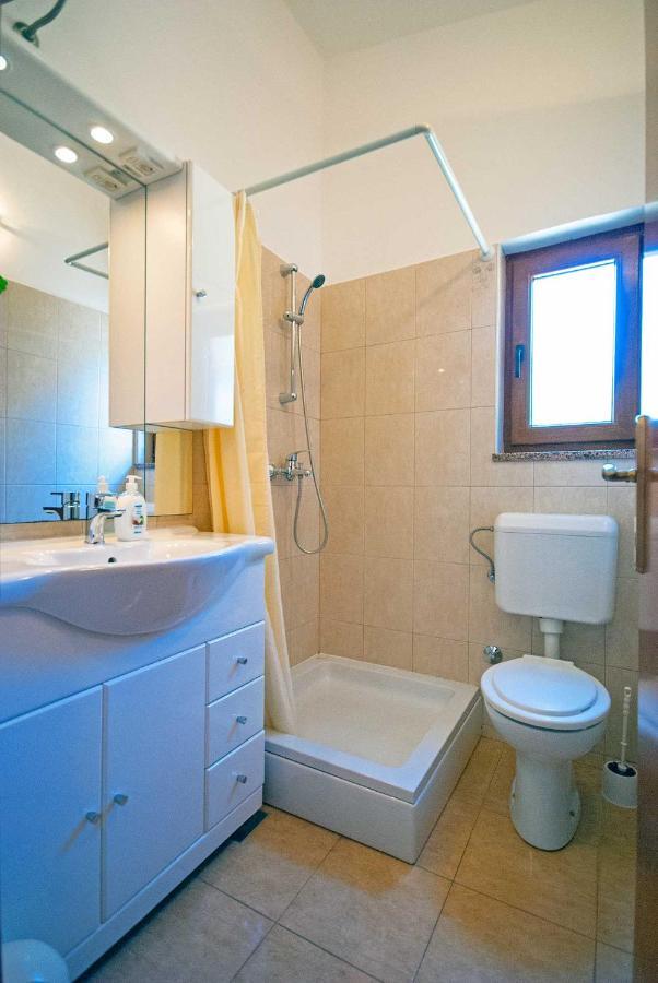 Apartman Kirac Pomer Exteriér fotografie